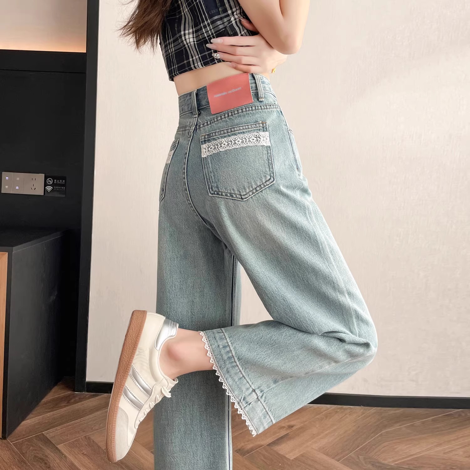 小众蕾丝直筒裤女宽松显瘦2025春夏新款高腰八九分窄版阔腿牛仔裤