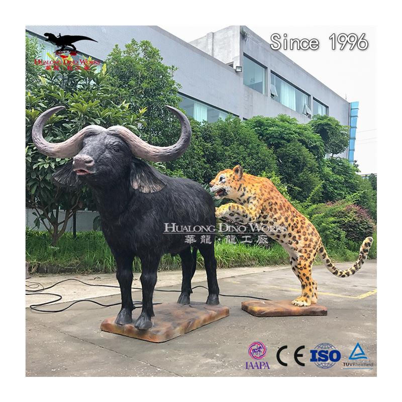 猎豹捕食水牛仿真模型造景景区公园摆件自贡源头厂家仿真产品