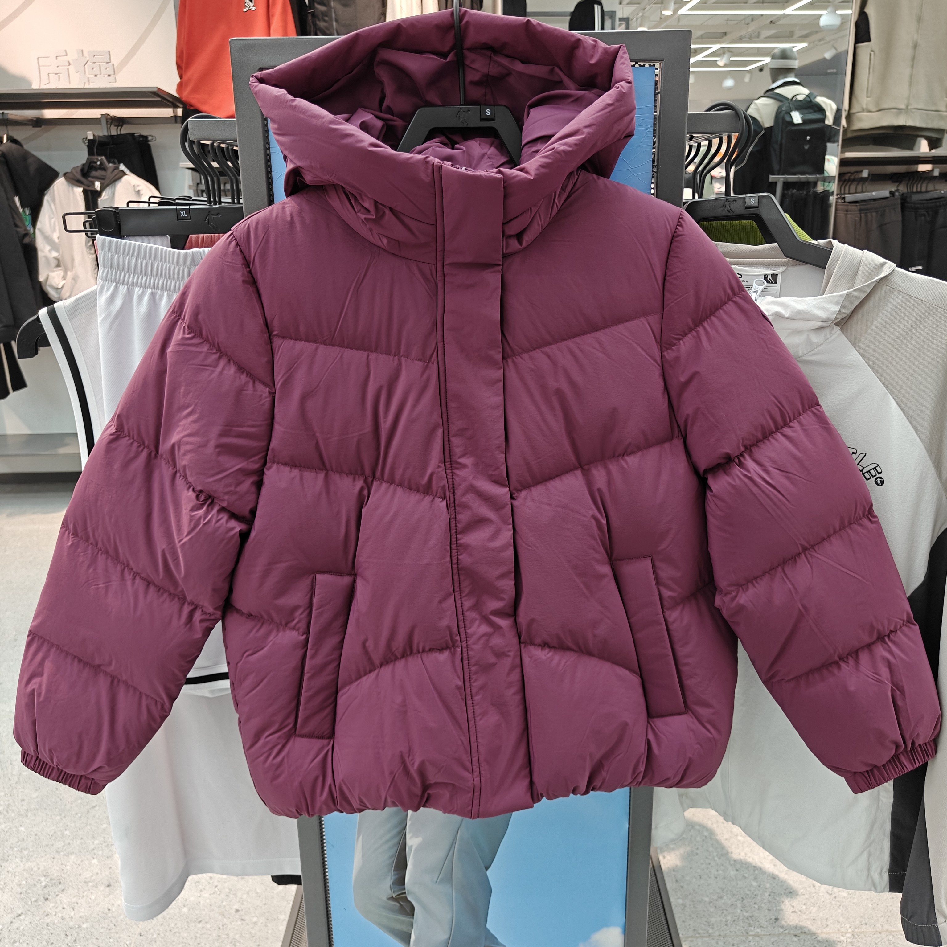 乔丹女冬季保暖面包羽绒服