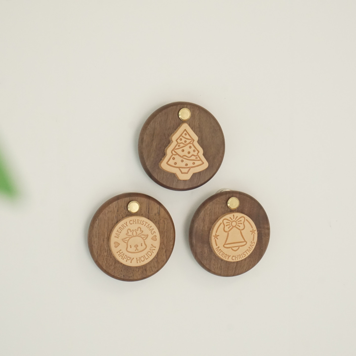 防盗门遮丑盖黑胡桃实木磁吸盖