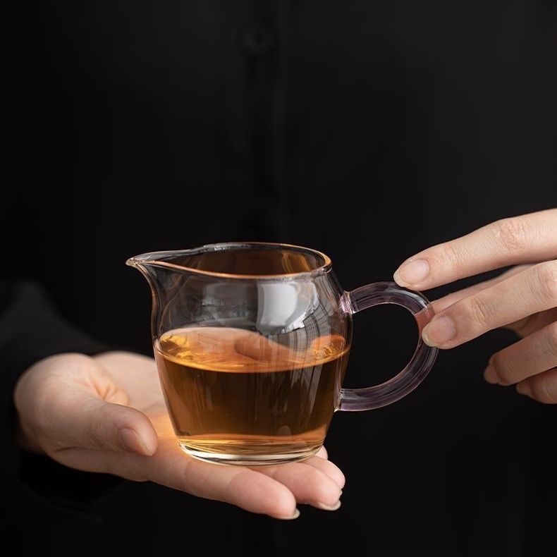 2025迷你特小号玻璃公道杯高档小容量高硼硅分茶器一人用茶海尖嘴