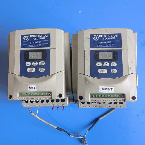 邦飞利变频器 SYN10S 220 07 AF，220V输入议价