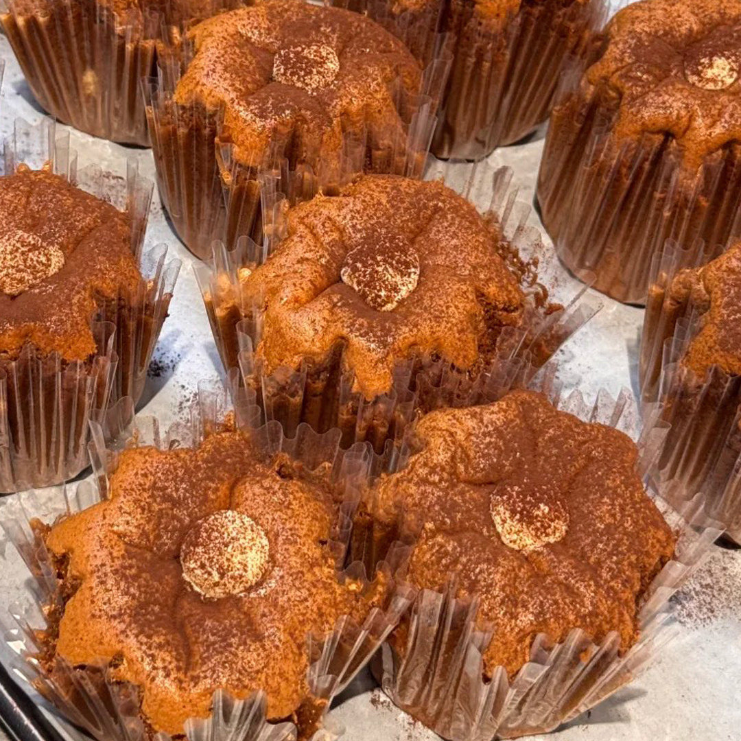 爆浆无粉蛋糕纯脂巧克力夹心面包动物奶油早餐办公室休闲食品解馋