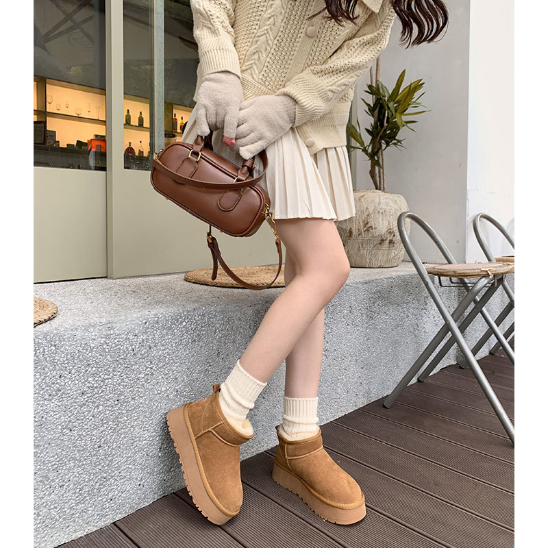 面料牛反绒鞋口真羊毛内里鞋垫含百分之30羊毛雪地靴女加厚款加绒