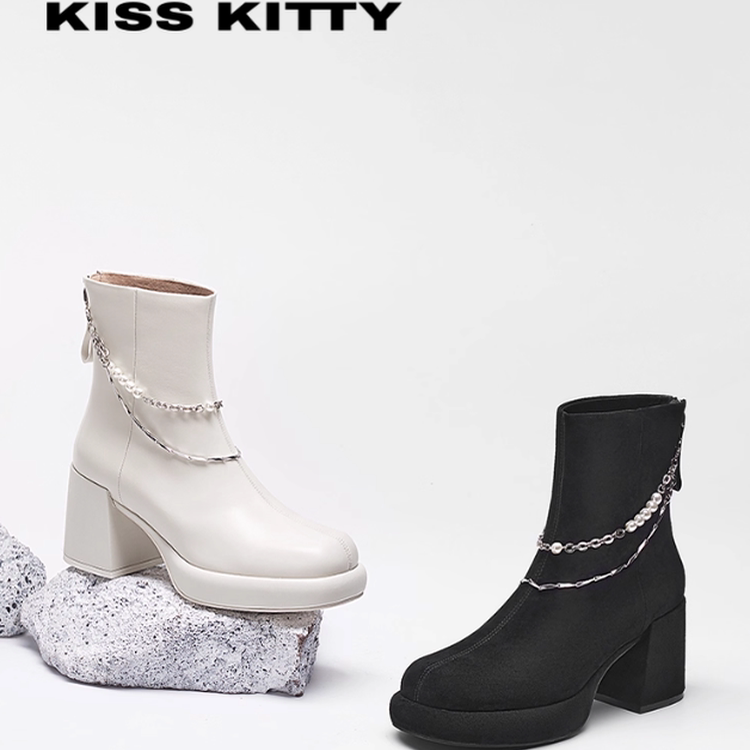 KISSKITTY[爆款短靴]巨好看的白色粗跟高跟马丁靴SA42702-81