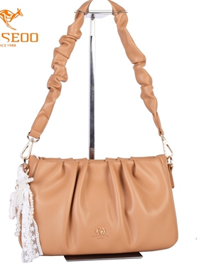 SEOSEOO/九州袋鼠女包正品2025新款小众褶皱云朵包单肩斜挎792450