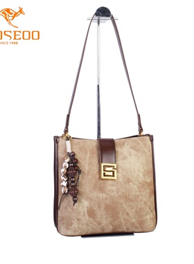 SEOSEOO/九州袋鼠女包2025新款商场同款小众印花水桶包斜挎792540