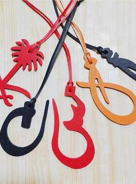 Customized Genuine Lether Chrcter rbic Letter Bg Chrm