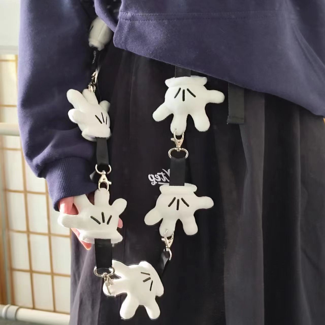 manjusaka 甜酷港风挂链腰饰 亚文化 y2k 米奇手掌白色小手套腰带