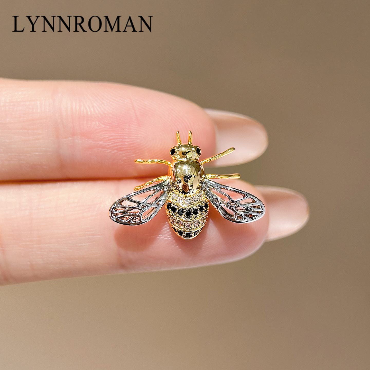 LYNNROMAN精致小蜜蜂胸针高端精致时尚昆虫别针固定衣服装饰胸花