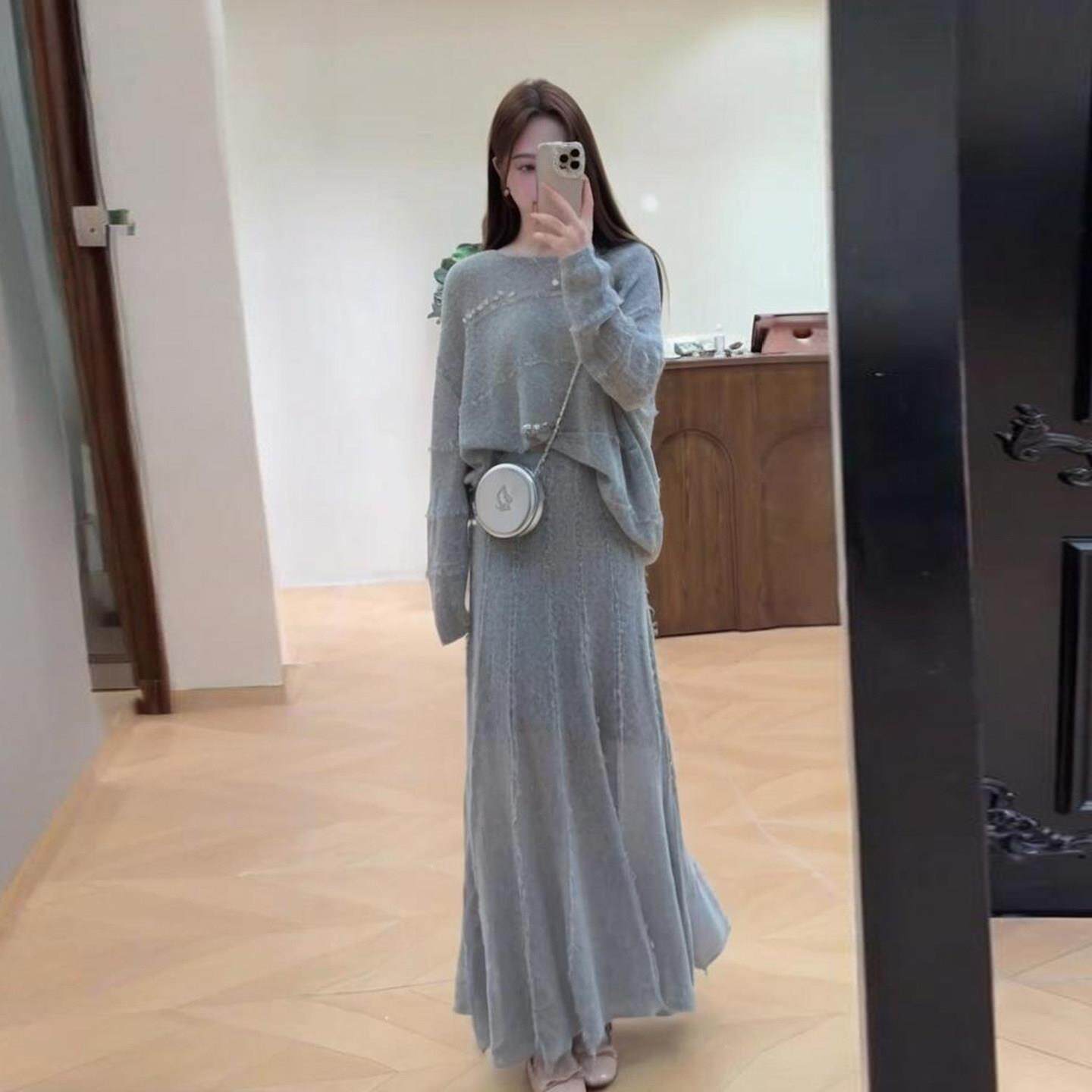 温柔慵懒风时尚针织套装女2025秋季新款高端圆领上衣半身裙两件套