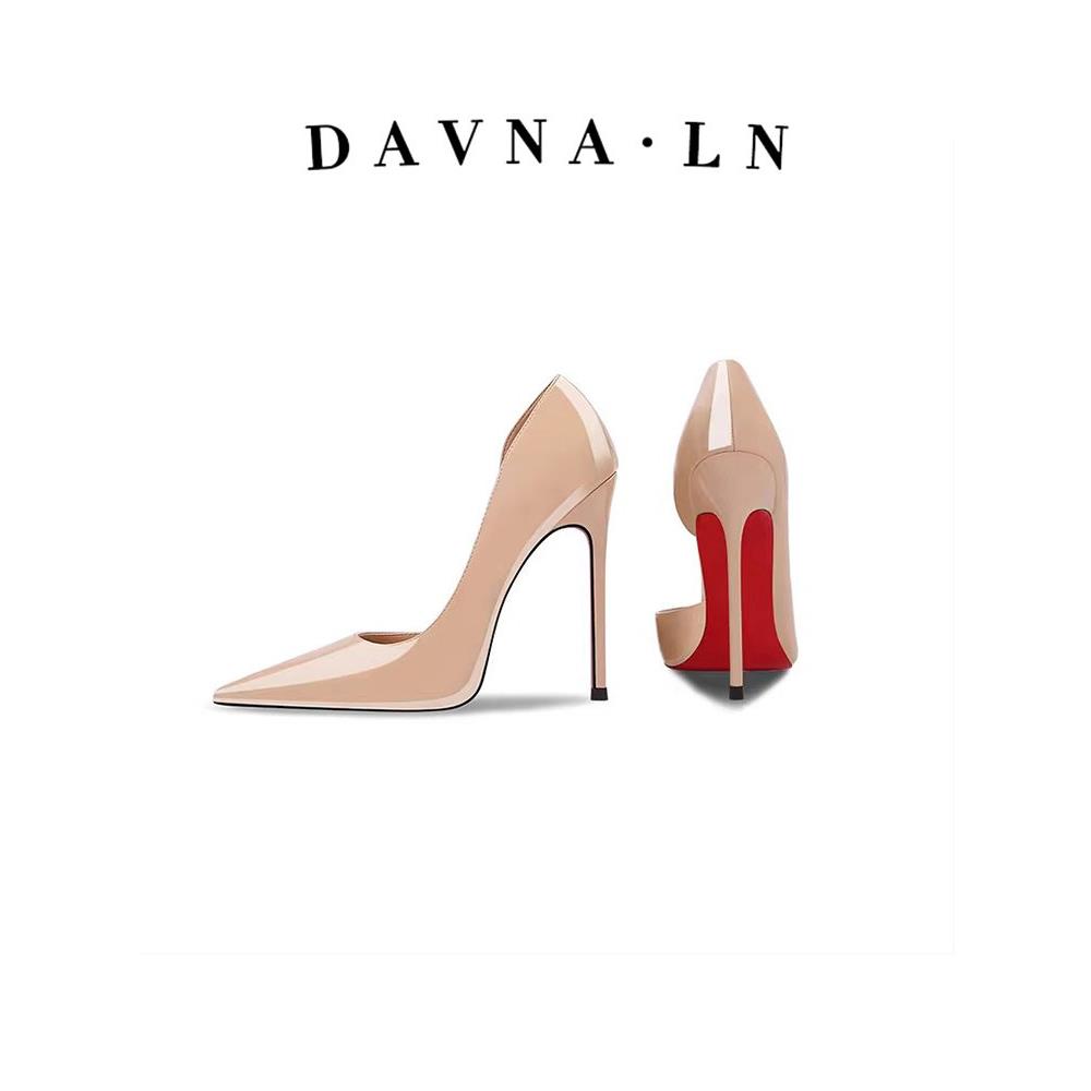 DAVNA`LN尖头高跟鞋女裸色漆皮侧空红底单鞋浅口性感宴会细跟女鞋