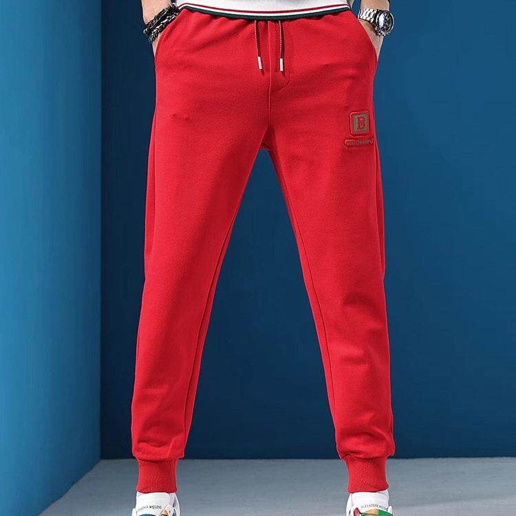 男士裤子春秋款2025新款潮流百搭青年卫裤本命年红色休闲运动裤男