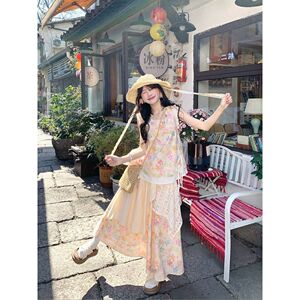 2025夏新款彩虹碎花印花上衣半身裙套装蕾丝背心拼接古着感甜美女