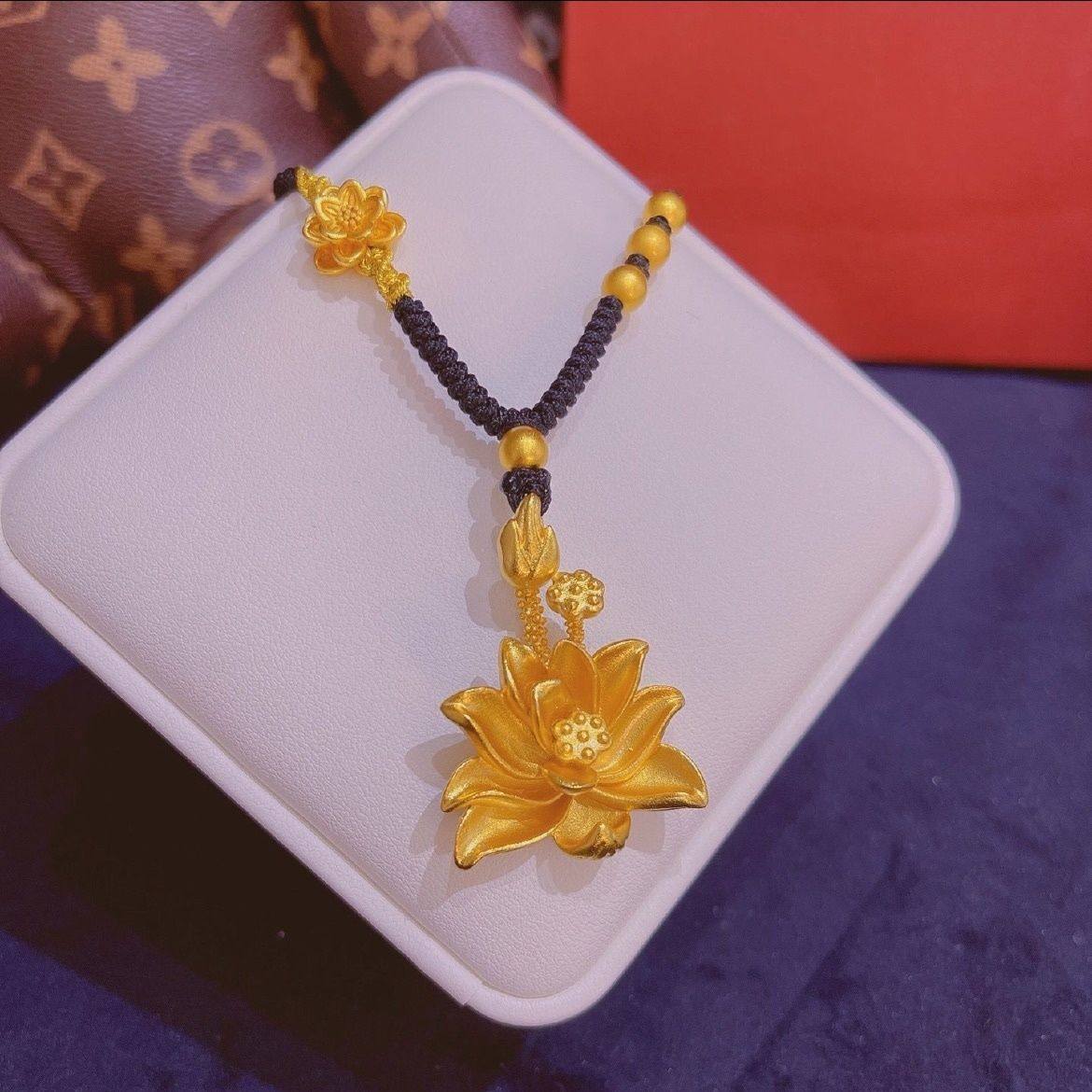 中国风金色莲花招财转运项链