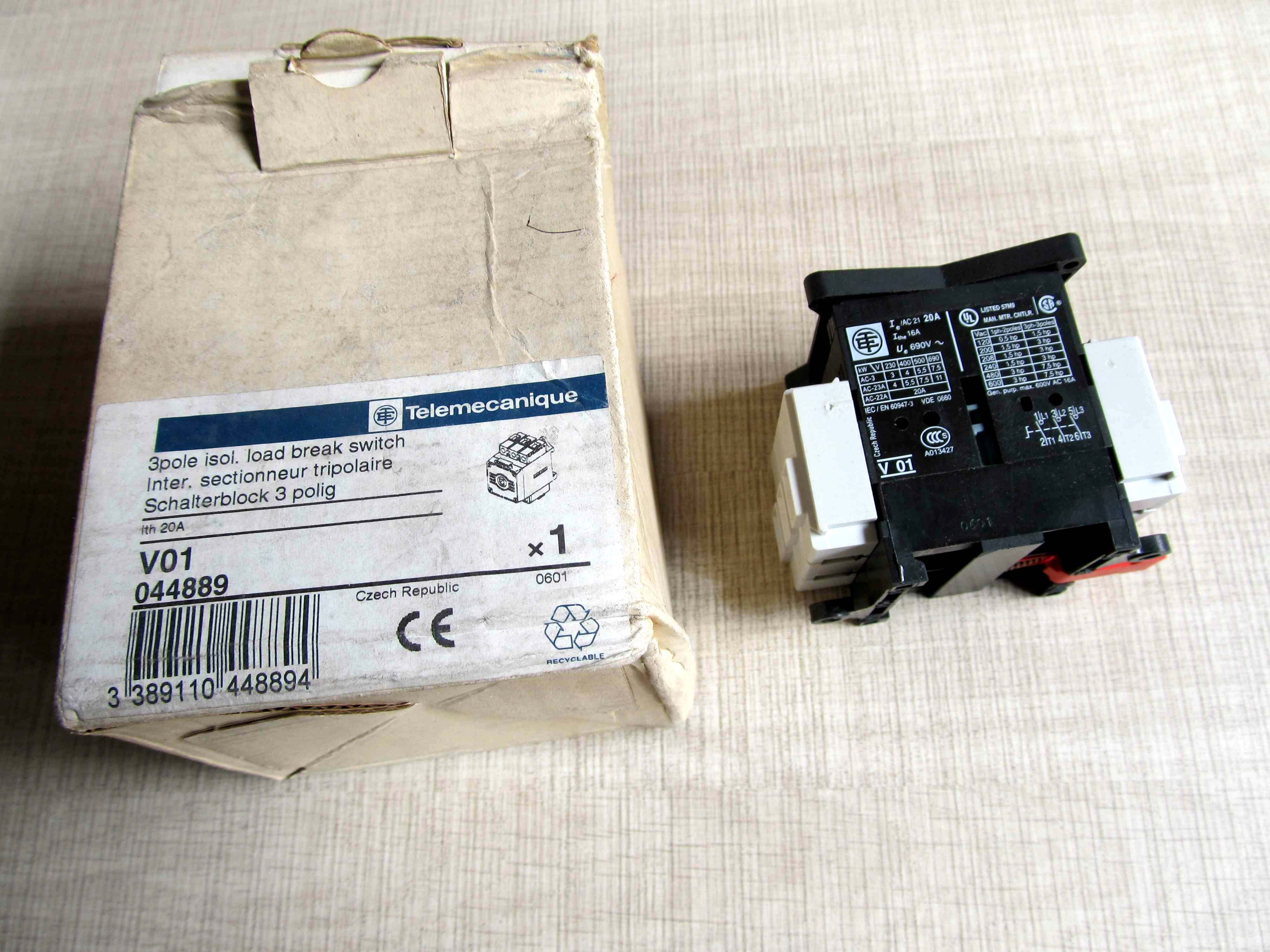 v01 原装施耐德telemecanique 隔离开关 负荷开关044889