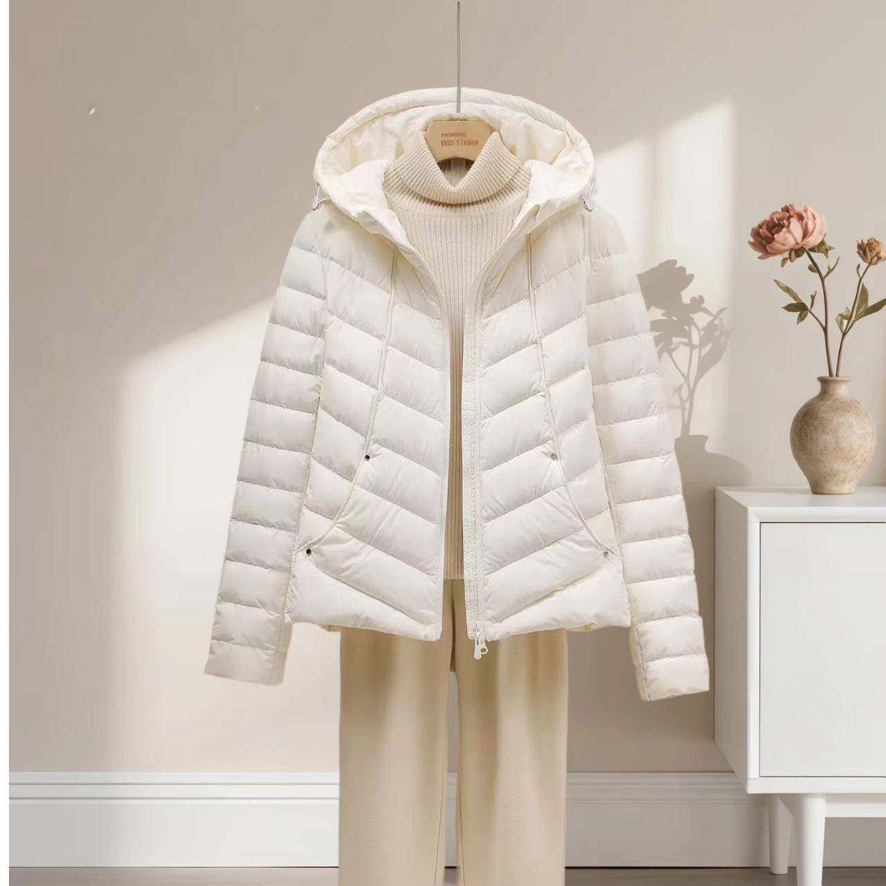 潮牌90白鸭绒轻薄羽绒服女短款2025秋冬季小个子时尚减龄立领外套,女装/女士精品,羽绒服,淘宝优惠券,粉丝福利购,淘宝优惠卷