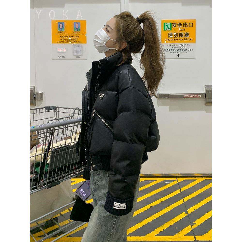 短款羽绒服女冬季2025新款小个子高级感炸街皮衣白鸭绒保暖面包服