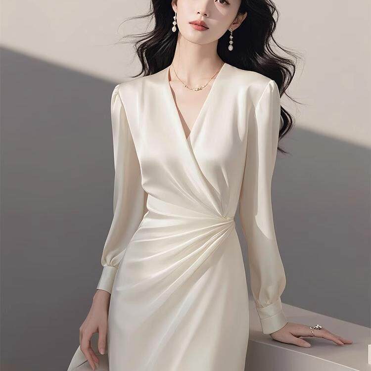 Ocnltiy春秋新款高级感正式场合气质名媛高端女神范白色连衣裙女