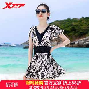 遮肚性感沙滩度假泳装 特步2026年新款 泳衣女保守显瘦连体高腰裙式