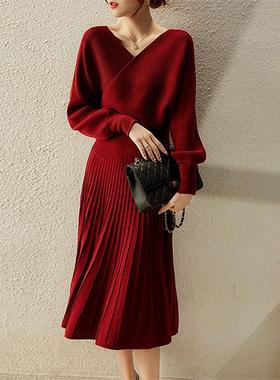 Capacity Kiss红色喜婆婆时尚套装裙羊毛秋冬优雅轻奢v领百褶裙女