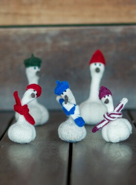 [素体含视频教程】大小蒜鹅家族设得兰羊毛玩偶材料包棒针编织diy