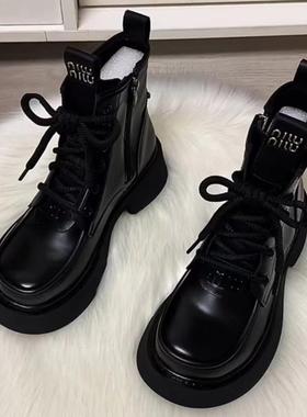 潮牌真皮马丁靴女2025秋冬英伦风时尚厚底网红爆款百搭炸街短靴女