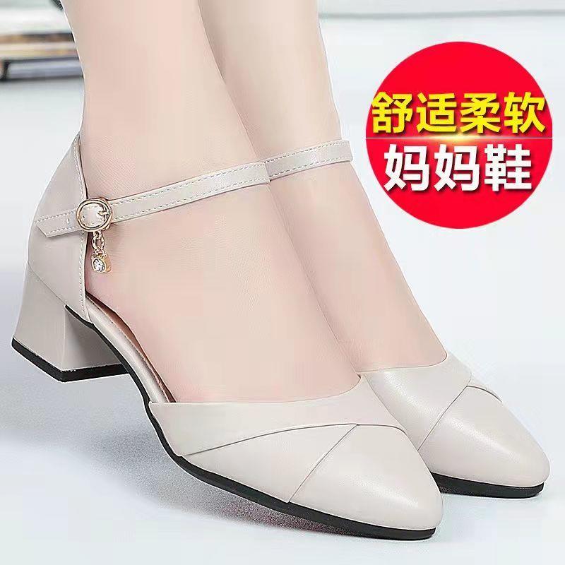 真软皮凉鞋女粗跟中跟妈妈鞋夏季新款一字扣包头凉鞋软底中空单鞋