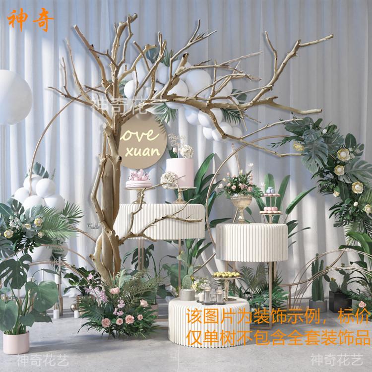 创意树枝树桩婚礼甜品台装饰