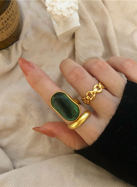 一恋法式高级感祖母绿戒指女欧美金色复古做旧食指戒个性开口指环
