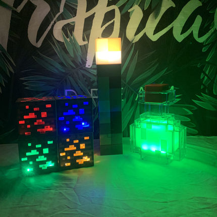 Minecraft我的世界周边火把火炬变色药水瓶矿石夜灯模型玩具礼物