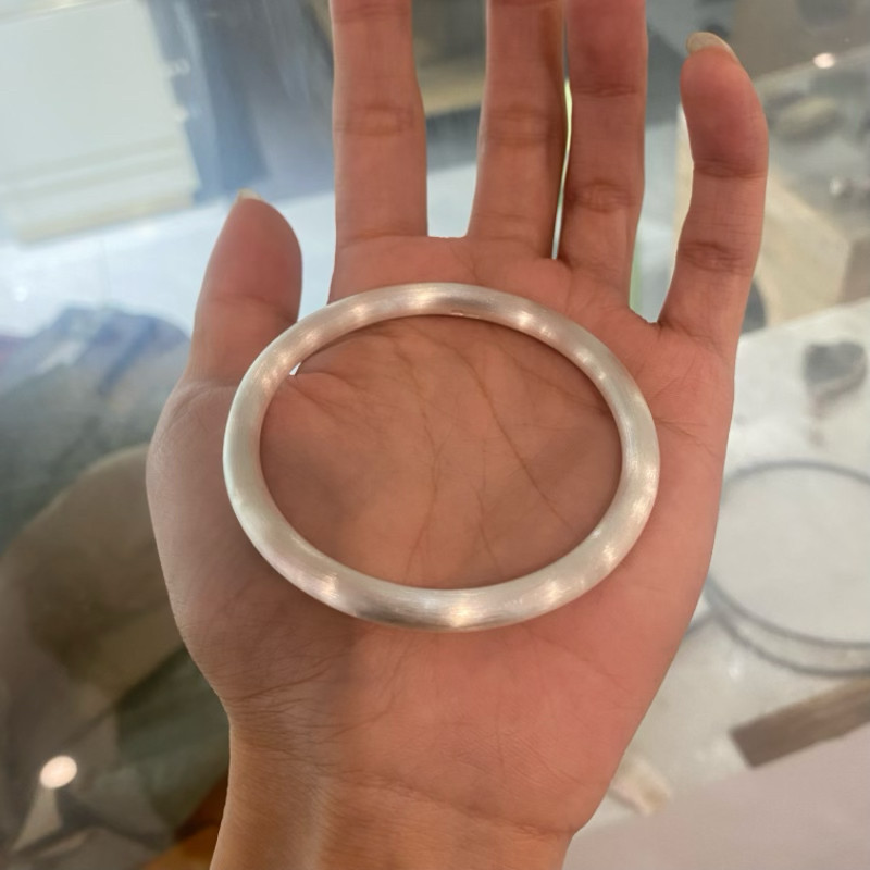 thumbnail for [Matte brushed] plain circle bracelet, solid solid silver, 999 bracelet, custom open mouth closed silver bracelet