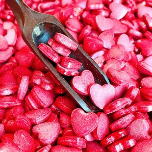 最近比较火的关山樱花精华膏碎了跟完整茶膏完全一样,只是碎了