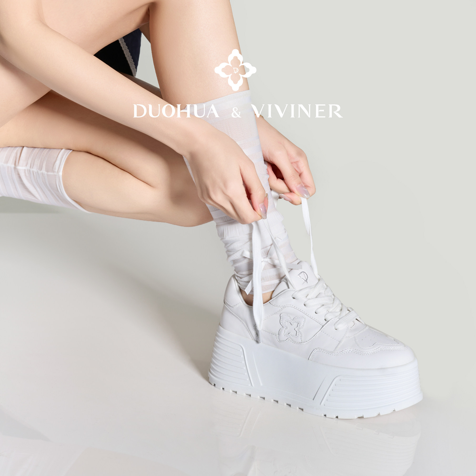 【李宇春同款】DV早秋超轻厚底增高牛皮休闲小白鞋DUOHUA&VIVINER