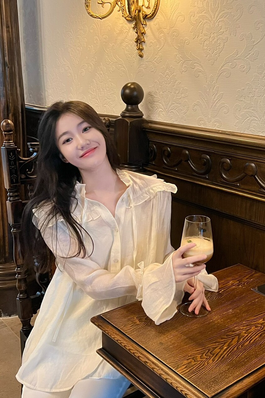 ZengYY白色衬衫女配吊带气质垂坠感宽松高级喇叭袖法式温柔上衣