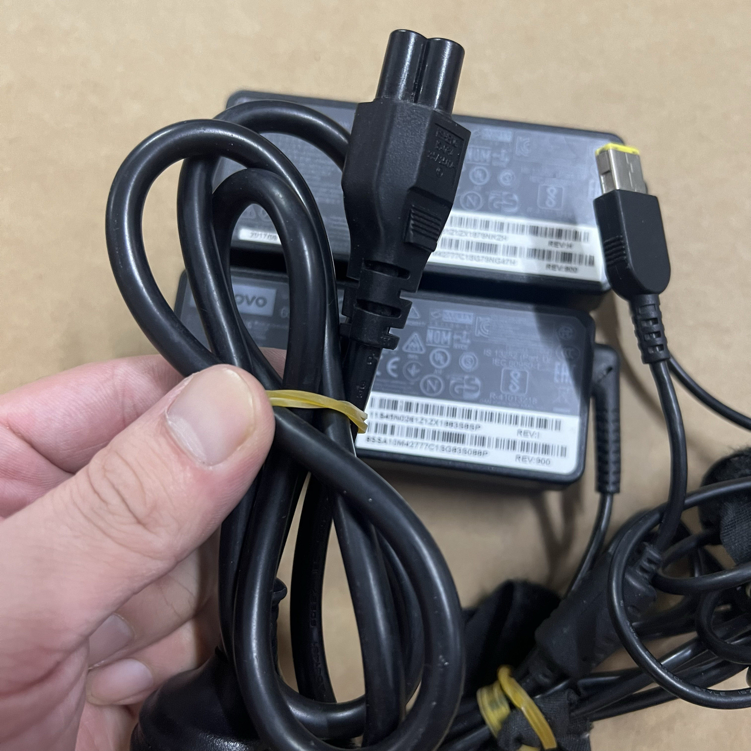 二手原装20V3.25A方口65w适配器 L440L450L460L470X240 E470
