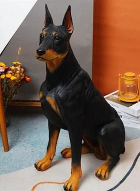 原创客厅狗摆件仿真杜宾犬模型玻璃钢动物雕塑电视柜落地装饰大号