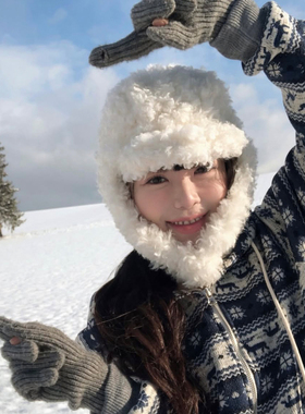 冬季女款毛绒护耳防风雷锋帽