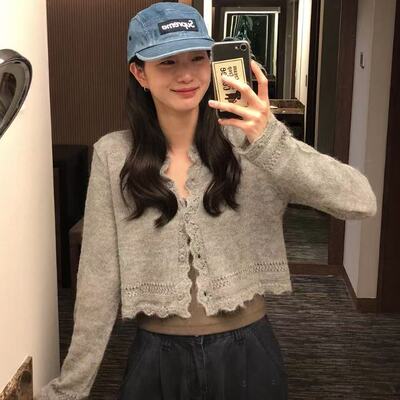 韩国mellounge圆领针织开衫镂空蕾丝边钩花前排扣设计长袖上衣女