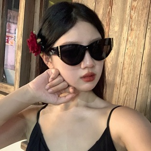 高级感墨镜女方圆脸防晒2024新款 复古豹纹猫眼无框一体式 太阳眼镜