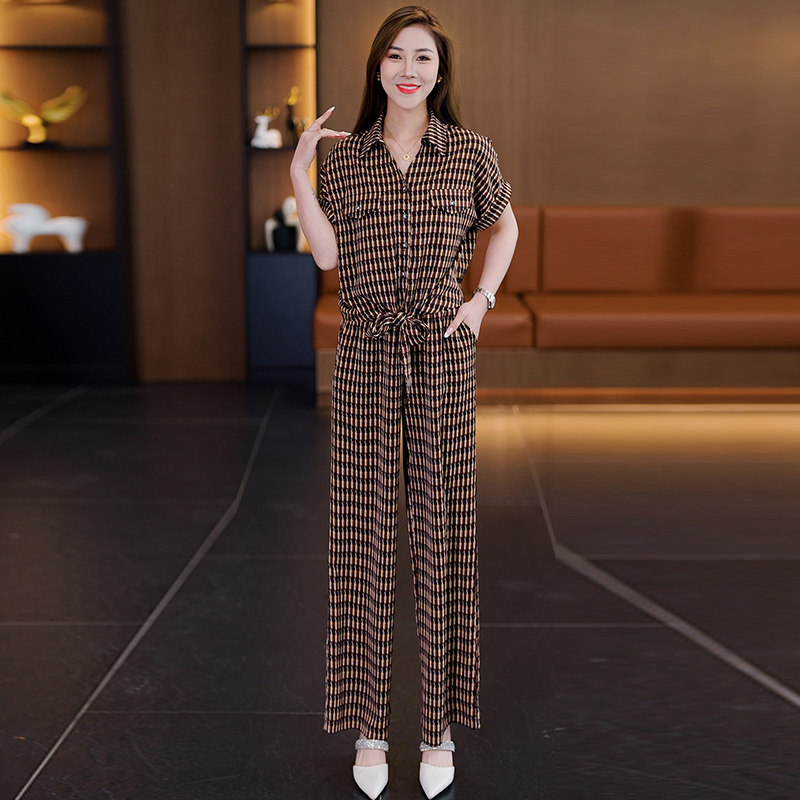 时尚套装女2025夏季新款气质显瘦洋气休闲遮肚子条纹衬衫两件套潮