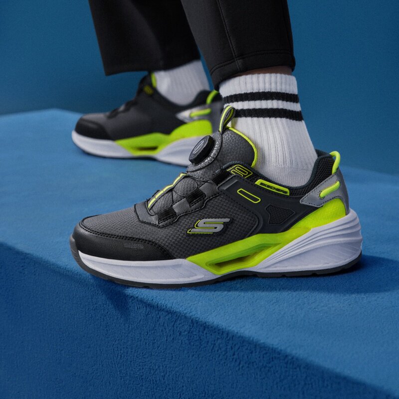 SkechersSKECHERS新款男