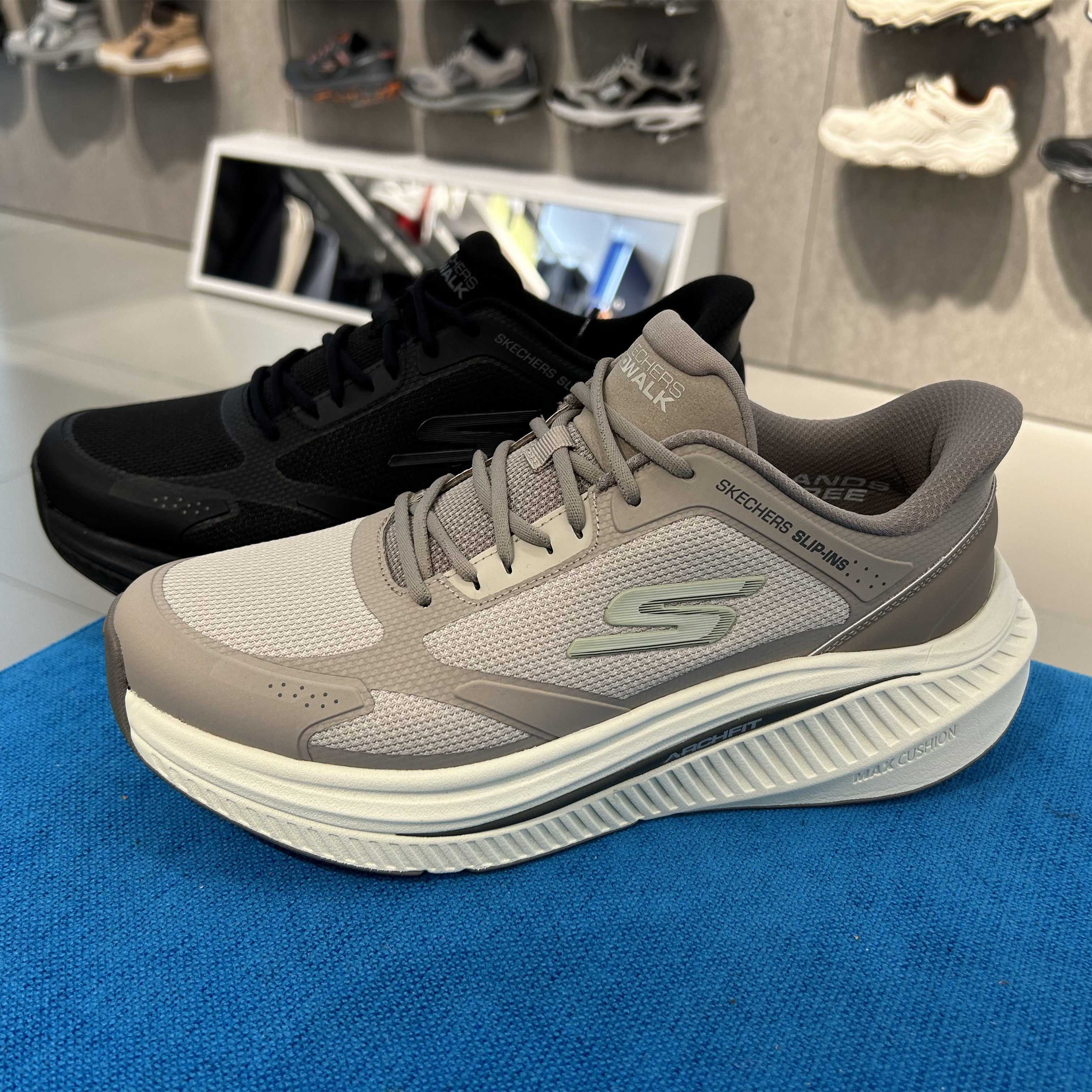 Skechers斯凯奇新款男士轻质缓震舒适柔软网布透气健步鞋216351