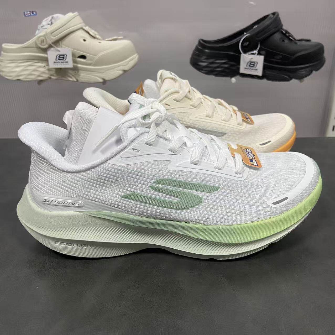 Skechers斯凯奇2025新款女士高回弹舒适专业闪穿运动跑步鞋172220