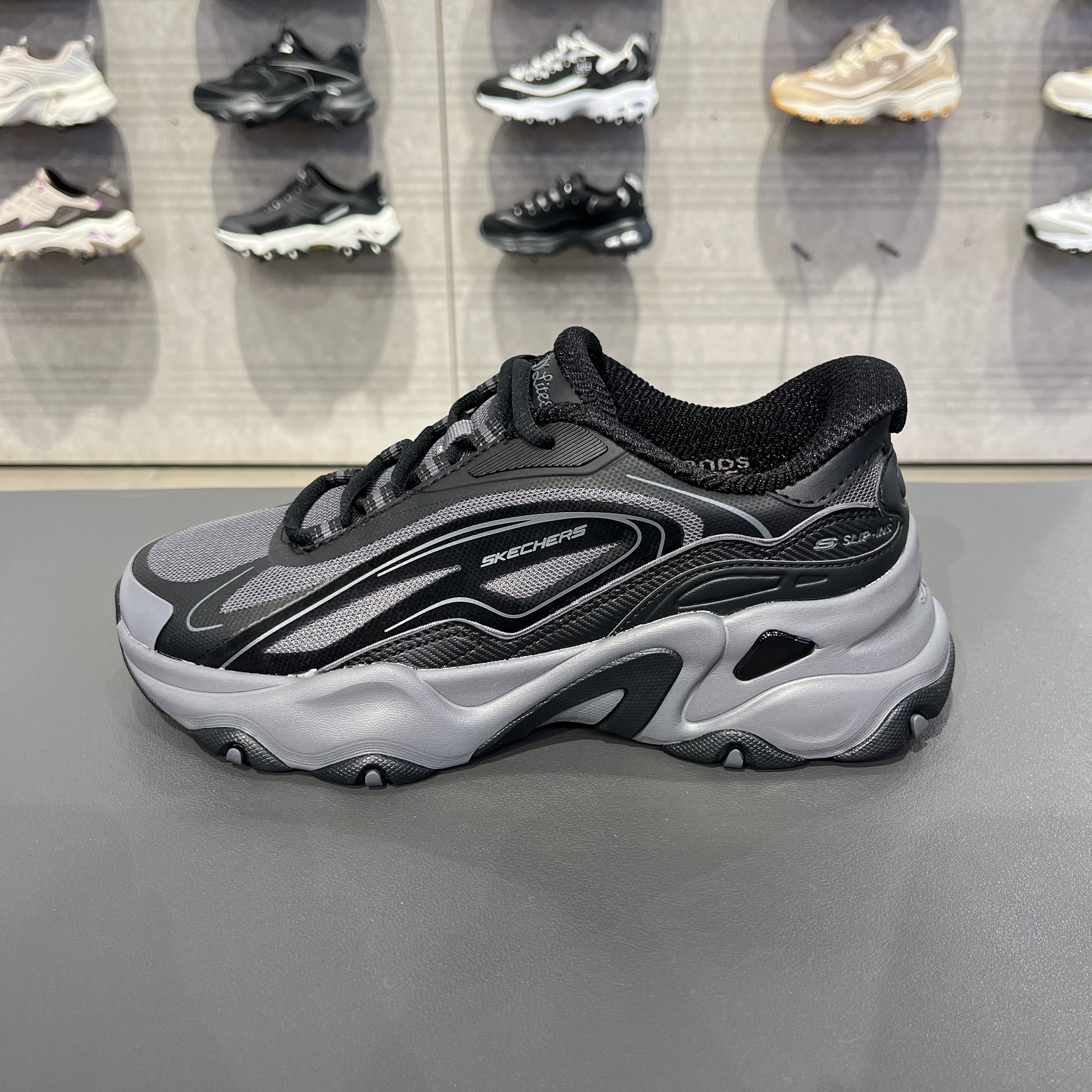 Skechers斯凯奇熊猫鞋5代女士闪穿鞋耐磨轻质透气老爹鞋150528