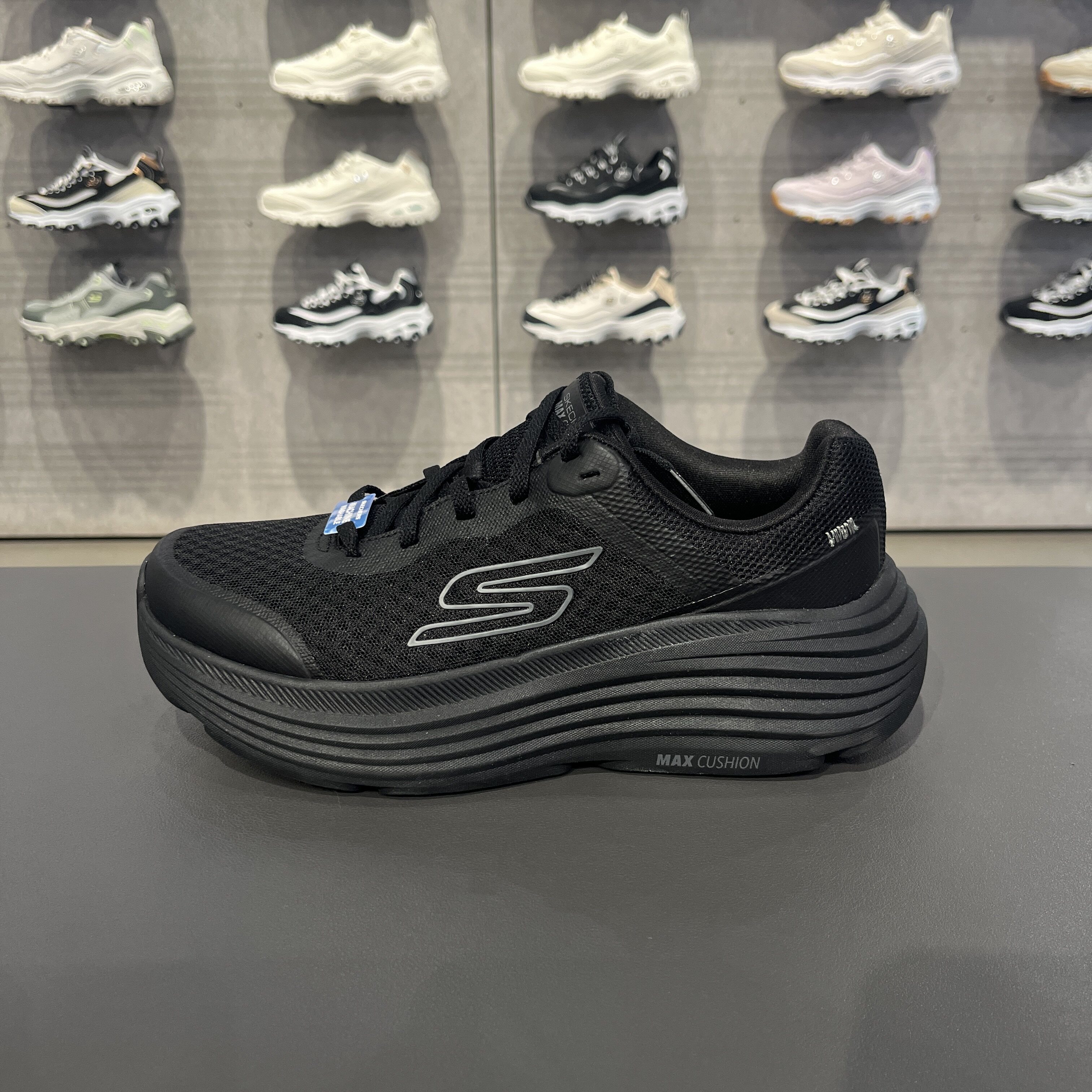 Skechers斯凯奇女士新款轻便百搭舒适缓震高回弹休闲运动鞋129470