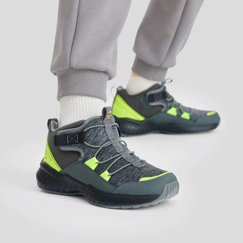 Skechers斯凯奇新款男童轻质舒适魔术贴户外休闲运动靴403625L