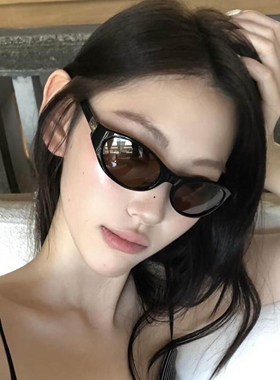老钱风复古墨镜复古发箍墨镜显脸小户外防紫外线高级感太阳眼镜