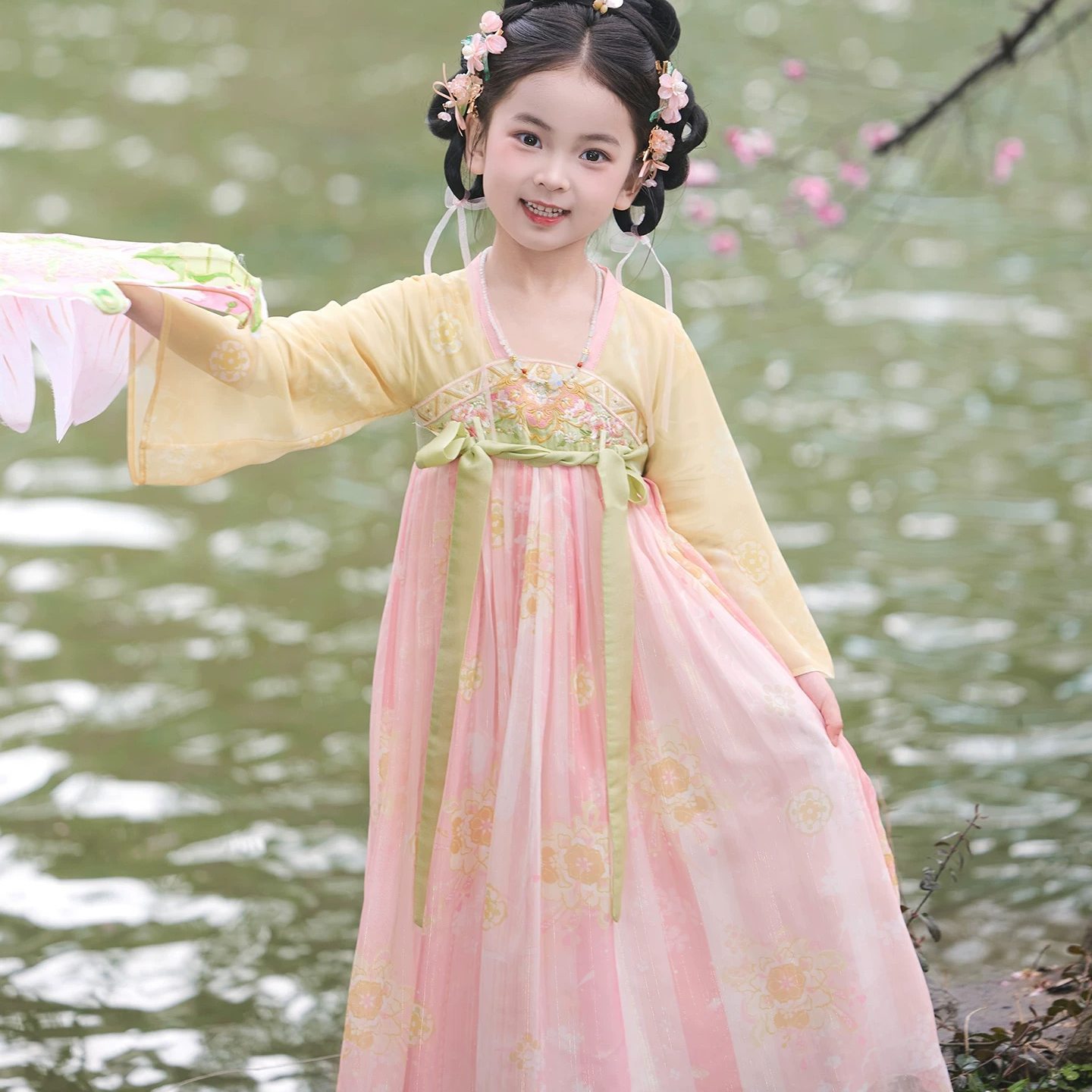 汉服女童春夏秋款刺绣儿童国风唐装日常可穿古风连衣裙古装中国风