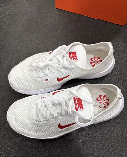 Nike Free 2025舒适百搭防滑耐磨低帮跑步鞋HF1078-101